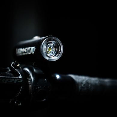 Переднє світло Lezyne CLASSIC DRIVE XL 700+ FRONT Чорний матовий 700 люменівів Y17 4710582 551789