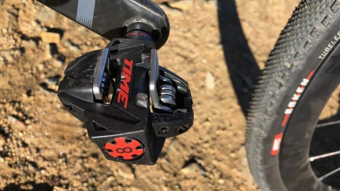 Педали контактные TIME ATAC XC 8 XC/CX pedal, including ATAC cleats, Black/Red 00.6718.008.000